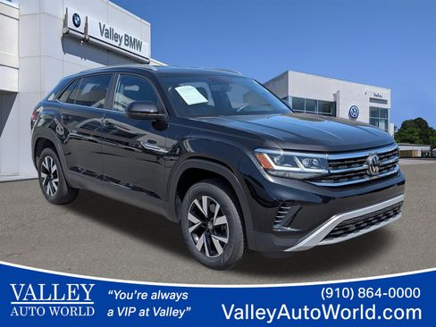 Used 2023 Volkswagen Atlas Cross Sport SE AWD/4WD image 1