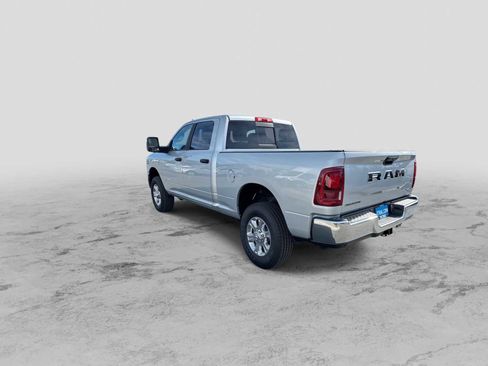 New 2026 RAM 2500 Big Horn AWD/4WD image 6