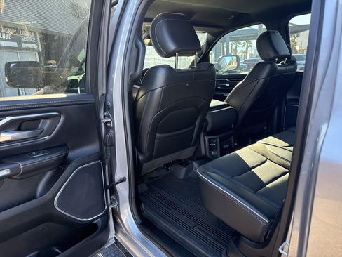 Used 2024 RAM 1500 Laramie image 15