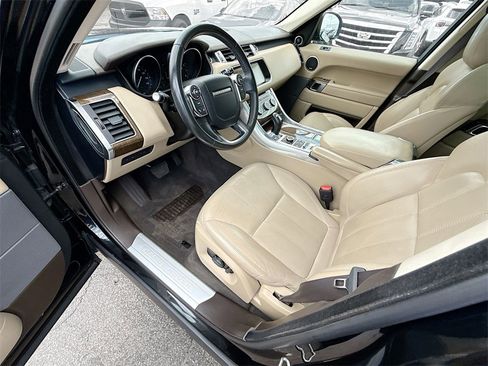 Used 2017 Land Rover Range Rover Sport HSE image 25
