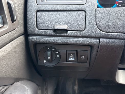 Used 2012 Ford Fusion SE image 22