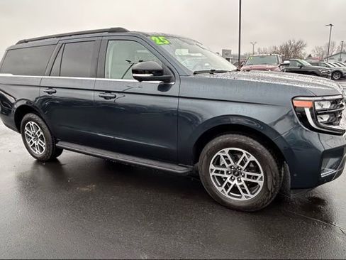 Used 2025 Ford Expedition Max Active image 1