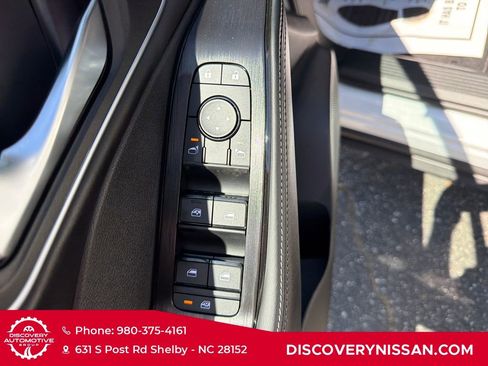New 2026 Nissan Rogue Platinum AWD/4WD image 11