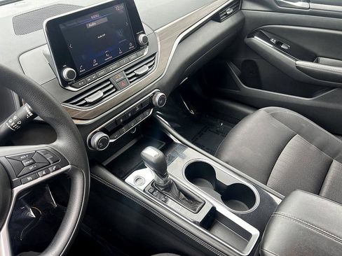 Certified 2023 Nissan Altima 2.5 SV image 22