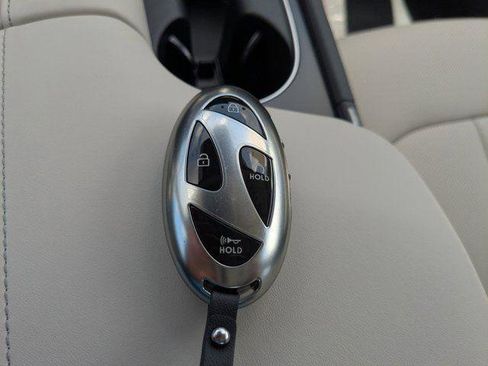 New 2025 Hyundai Sonata Limited image 29