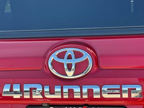 Certified 2024 Toyota 4Runner SR5 Premium w/ Moonroof Package AWD/4WD image 35