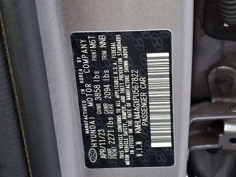 Used 2023 Hyundai Elantra SEL image 28