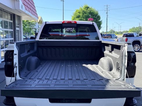 Used 2016 Chevrolet Silverado 2500 High Country w/ Duramax Plus Package AWD/4WD image 9