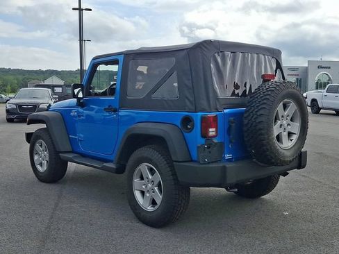 Used 2010 Jeep Wrangler Sport AWD/4WD image 4