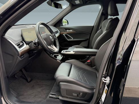 Certified 2025 BMW X1 xDrive28i AWD/4WD image 5