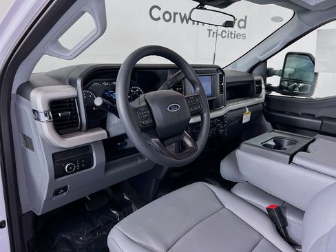 New 2025 Ford F350 XL w/ XL Chrome Package image 3