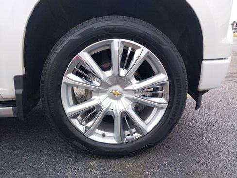 Used 2024 Chevrolet Silverado 1500 High Country image 16