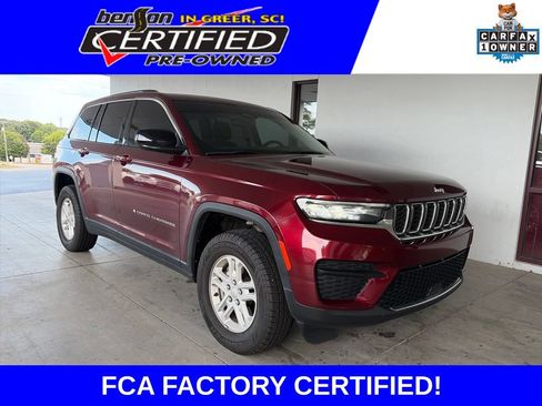 Certified 2022 Jeep Grand Cherokee Laredo w/ Luxury Tech Group I RWD image 1
