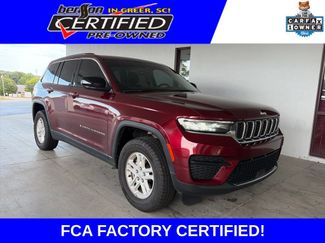 Certified 2022 Jeep Grand Cherokee Laredo w/ Luxury Tech Group I RWD video 1
