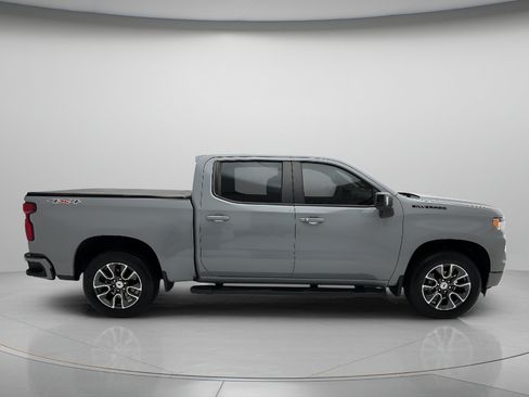 Used 2024 Chevrolet Silverado 1500 RST w/ Convenience Package II AWD/4WD image 4