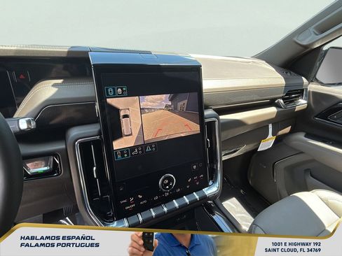 New 2026 GMC Yukon XL Elevation w/ LPO, Elevation Black Package AWD/4WD image 21