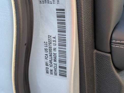 New 2025 Jeep Grand Cherokee L Laredo RWD image 16