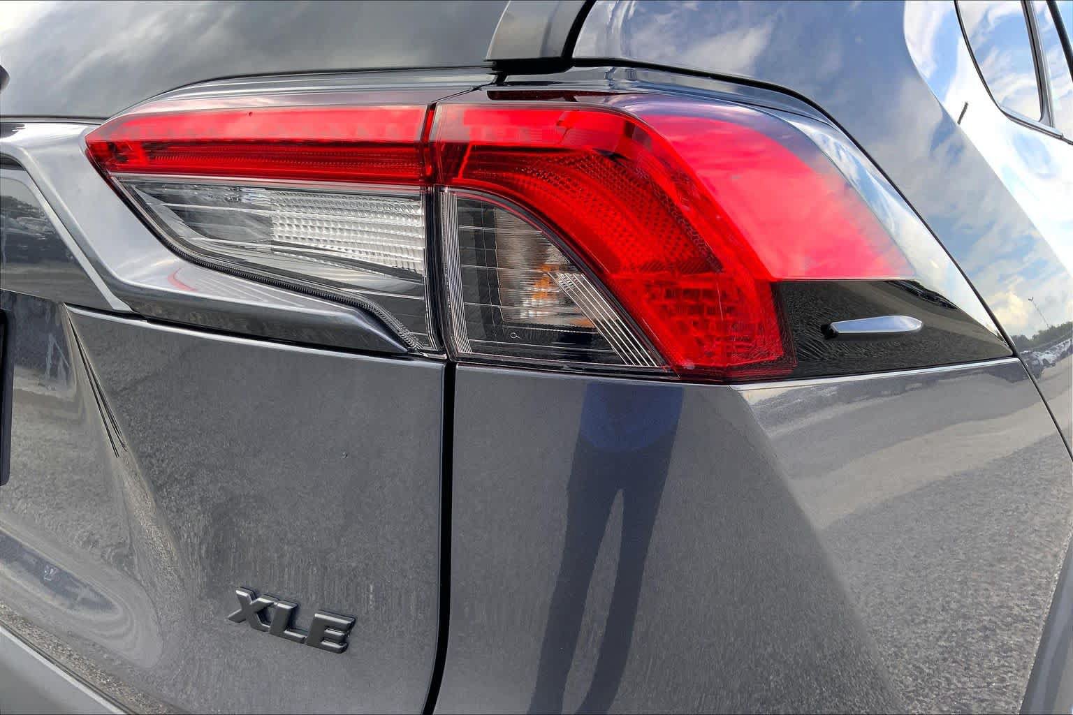 Certified 2024 Toyota RAV4 XLE FWD image 10