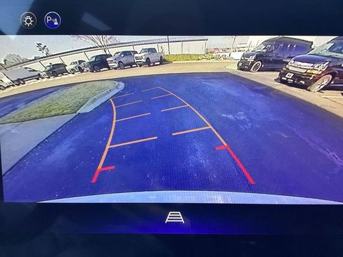 New 2026 Chevrolet Equinox RS w/ Convenience Package III AWD/4WD image 16