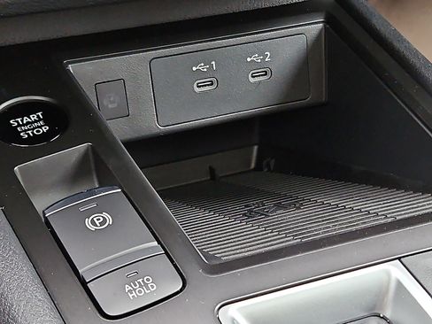 New 2026 Nissan Kicks SV image 18