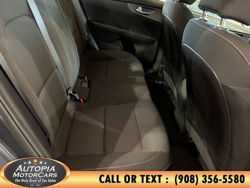 Used 2021 Kia Forte LXS FWD image 14