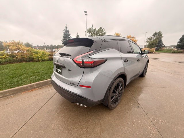 Used 2024 Nissan Murano SV w/ SV Midnight Edition Package FWD image 3