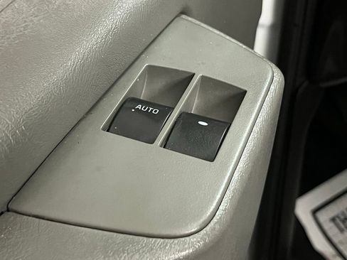 Used 2014 Chevrolet Express 2500 w/ Cold Climate Package RWD image 14