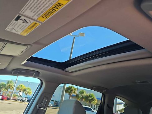 Used 2017 Honda CR-V EX image 16