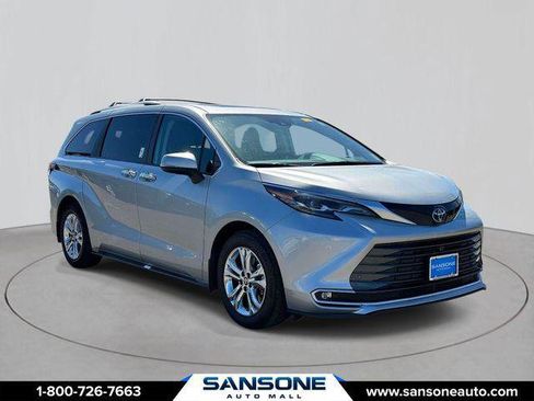 Certified 2024 Toyota Sienna Platinum AWD/4WD image 1