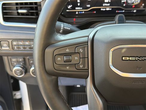 Used 2024 GMC Yukon XL Denali Ultimate image 30