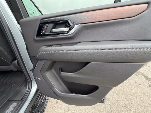 New 2026 GMC Yukon Denali w/ LPO, Floor Liner Package AWD/4WD image 18