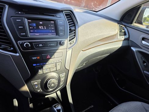 Used 2018 Hyundai Santa Fe Sport FWD image 25