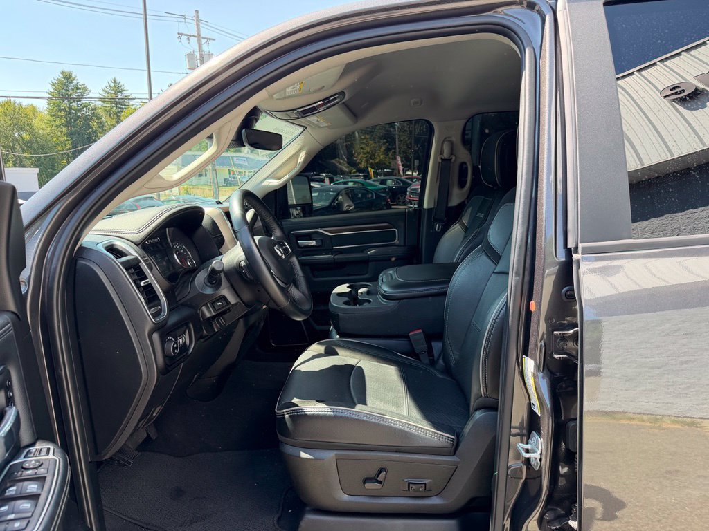 Used 2024 RAM 2500 Laramie w/ Safety Group AWD/4WD image 9