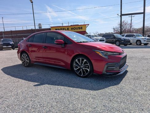 Used 2020 Toyota Corolla SE image 3
