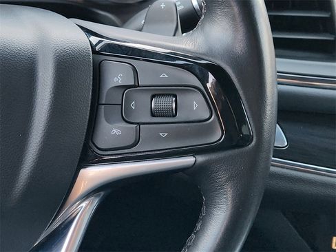 Used 2024 Buick Enclave Premium image 28