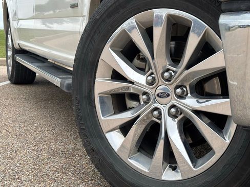 Used 2016 Ford F150 Lariat w/ Equipment Group 502A Luxury RWD image 2