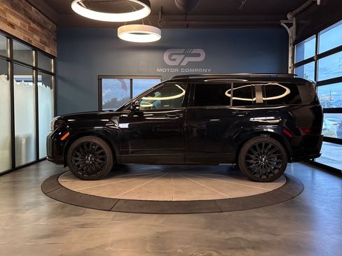 Used 2024 Hyundai Santa Fe Calligraphy AWD/4WD image 6