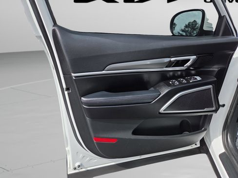 Used 2020 Kia Telluride LX image 26