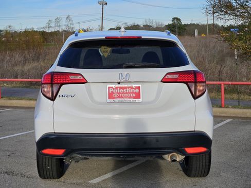 Used 2018 Honda HR-V EX-L image 5