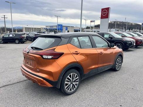 Certified 2022 Nissan Kicks SV w/ Interior Electronics Package image 7