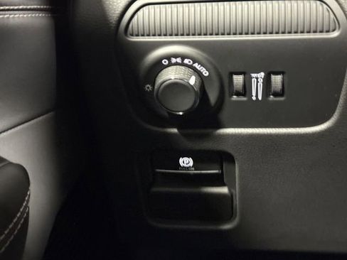 New 2026 Jeep Grand Wagoneer Summit AWD/4WD image 19