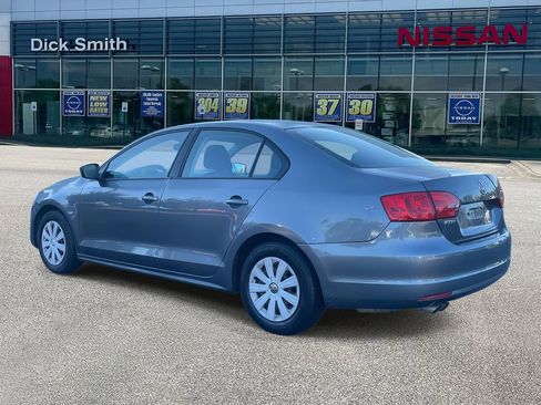 Used 2014 Volkswagen Jetta S image 4