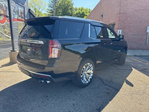 Used 2021 Chevrolet Tahoe High Country AWD/4WD image 4