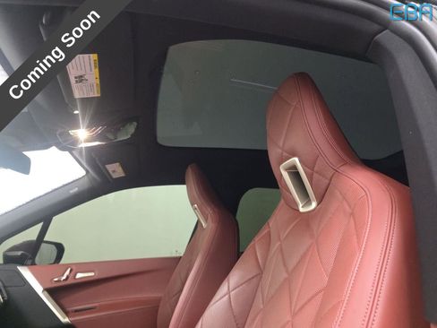 Used 2023 BMW iX xDrive50 w/ Sport Package image 9