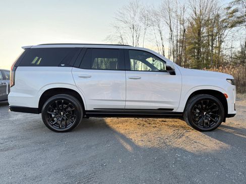 Certified 2023 Cadillac Escalade Sport w/ LPO, ONYX Package image 4