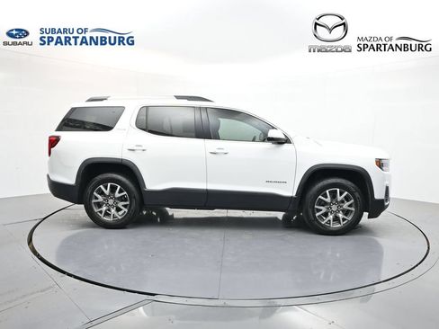 Used 2023 GMC Acadia SLE w/ Driver Convenience Package FWD image 9