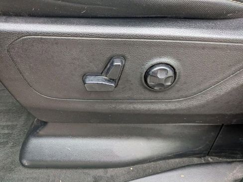 Used 2019 RAM 1500 Big Horn AWD/4WD image 12