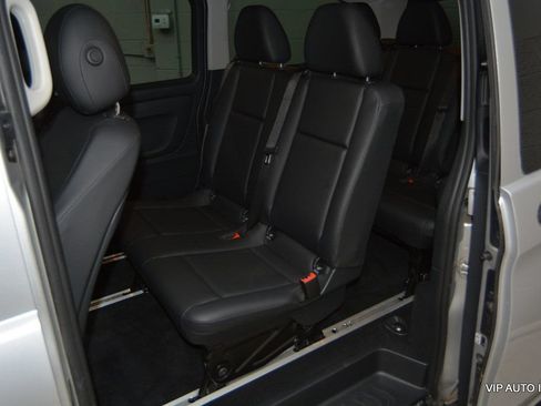 Used 2017 Mercedes-Benz Metris Passenger image 20