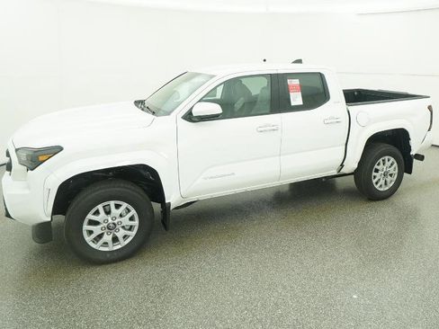 New 2026 Toyota Tacoma SR5 image 14