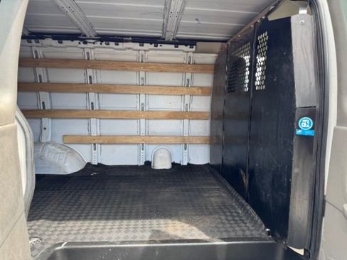 Used 2023 Chevrolet Express 2500 w/ Driver Convenience Package image 10